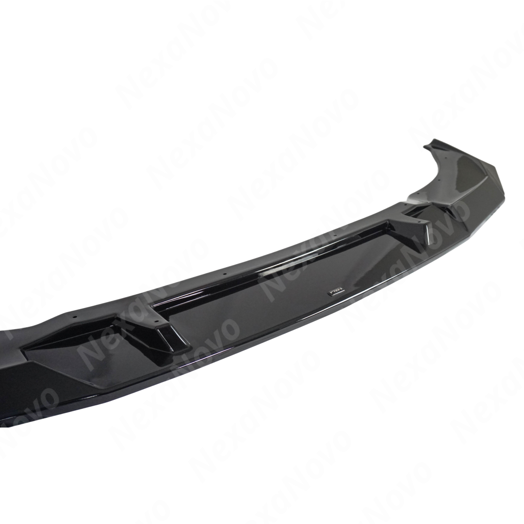 Dynamic shot of BMW G20 LCI with VTEN front lip in garage