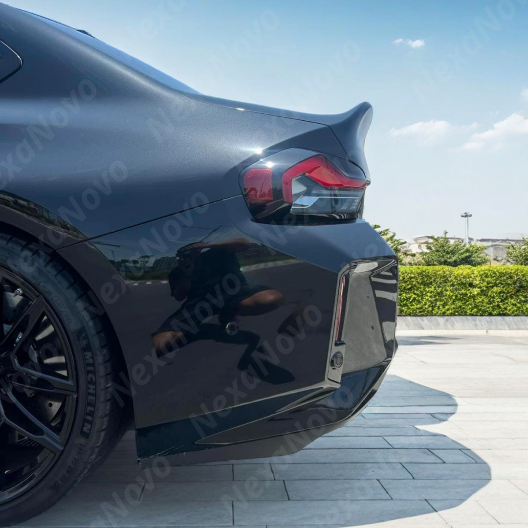 Close-up of the NexaNovo real carbon fiber weave on the G42 2 Series trunk lid