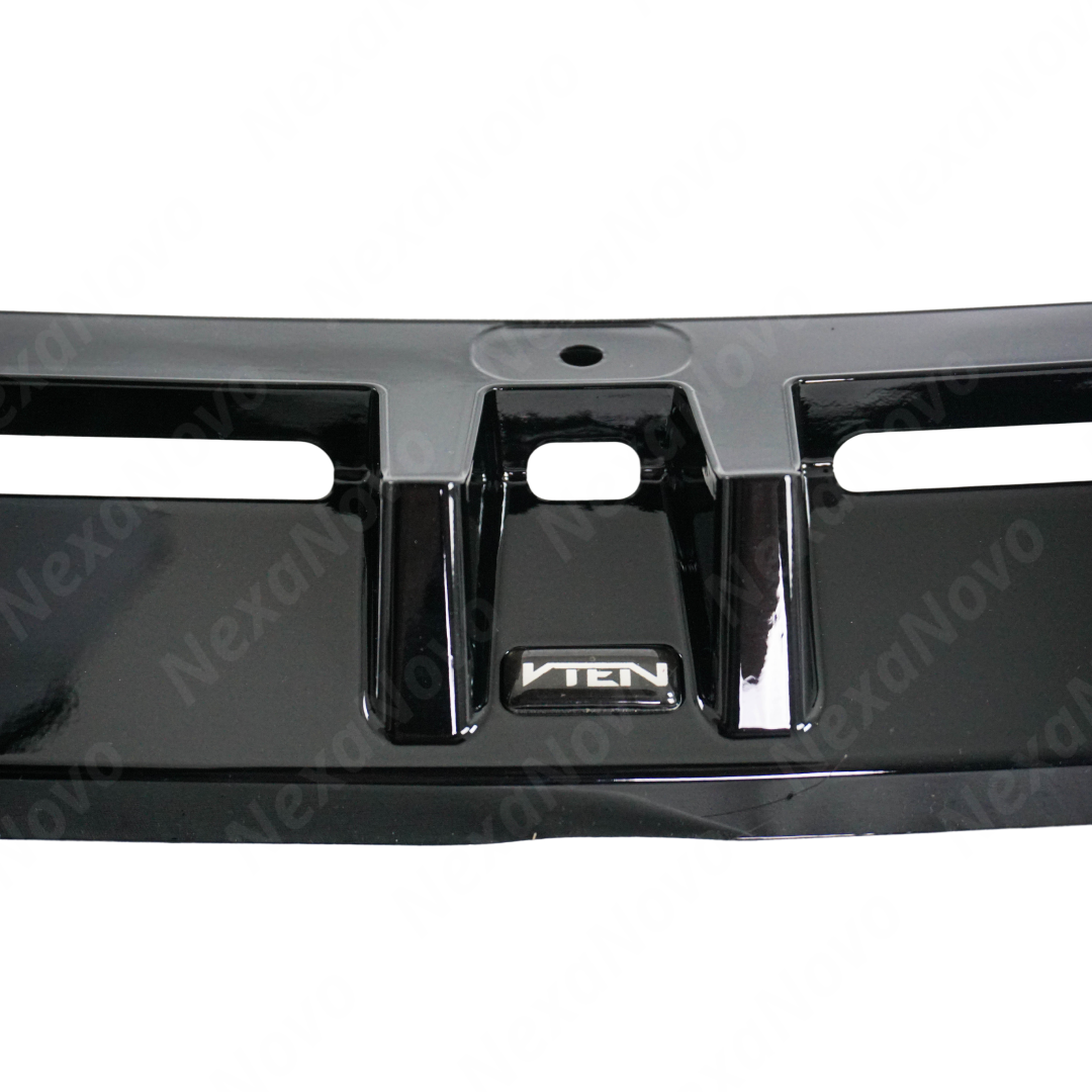 The VTEN front lip extending the lines of a BMW G42
