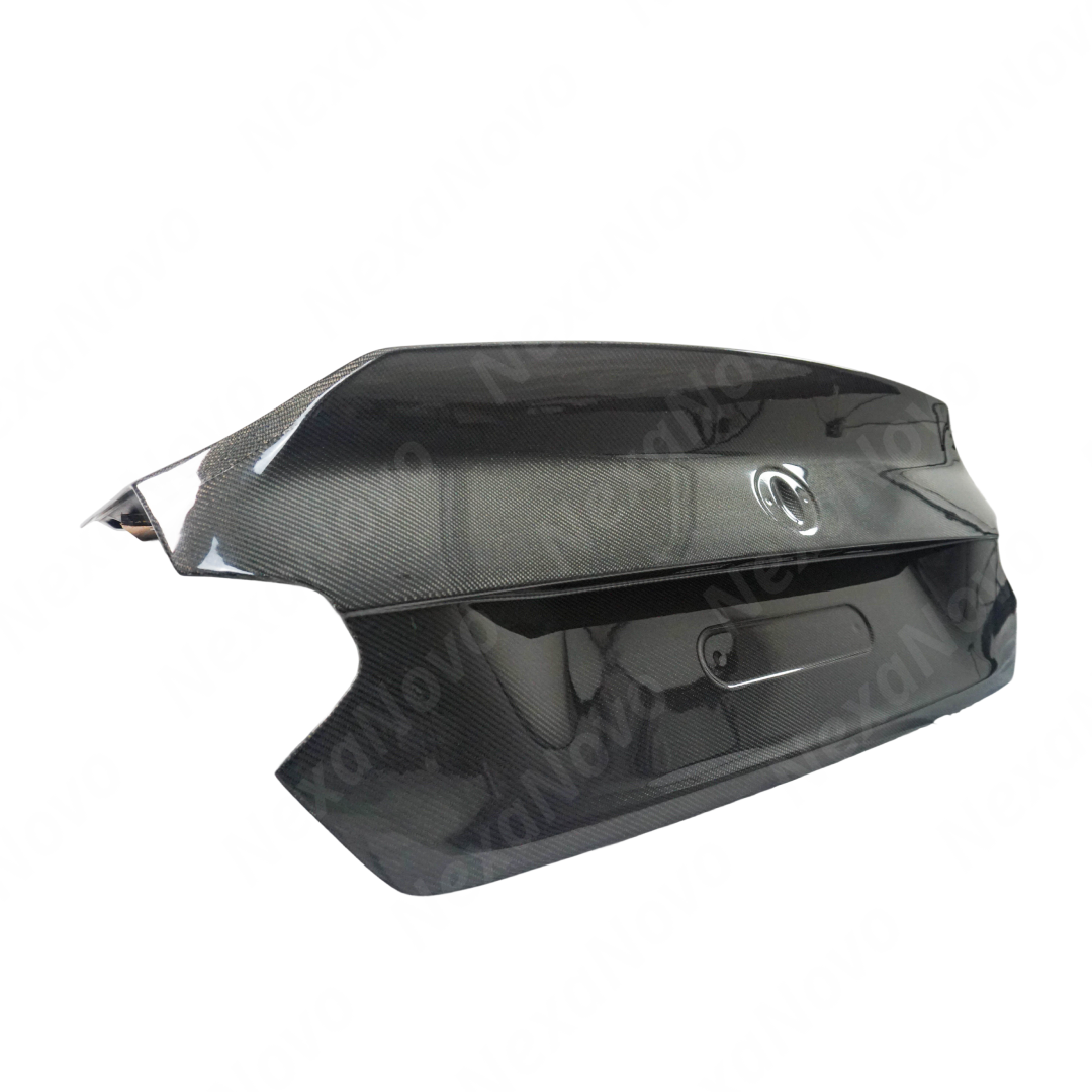 NexaNovo CS style carbon fiber trunk lid on a white BMW G87 M2