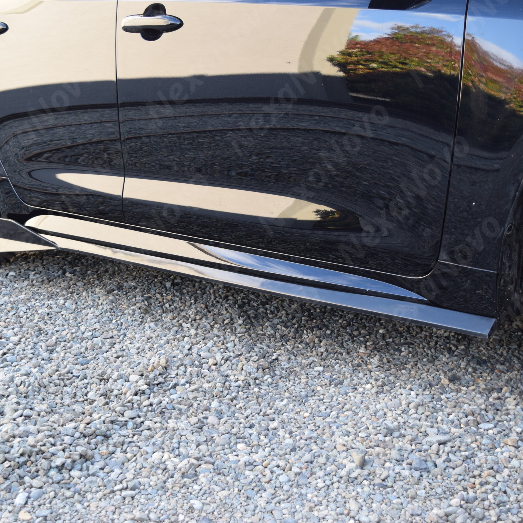 NexaNovo gloss side skirts for 19-25 Corolla Hatchback