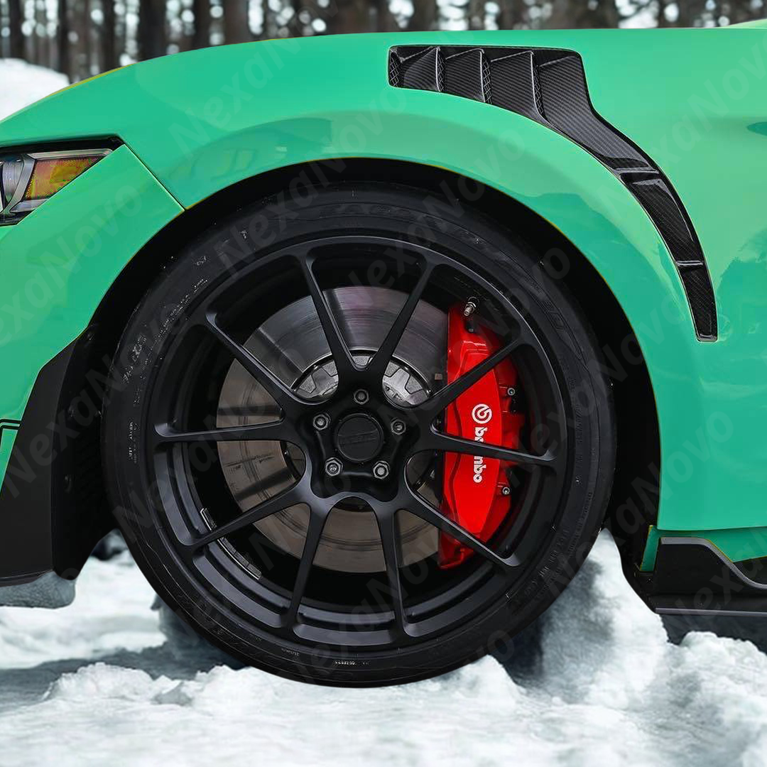 Aggressive NaxaNovo Mustang fender