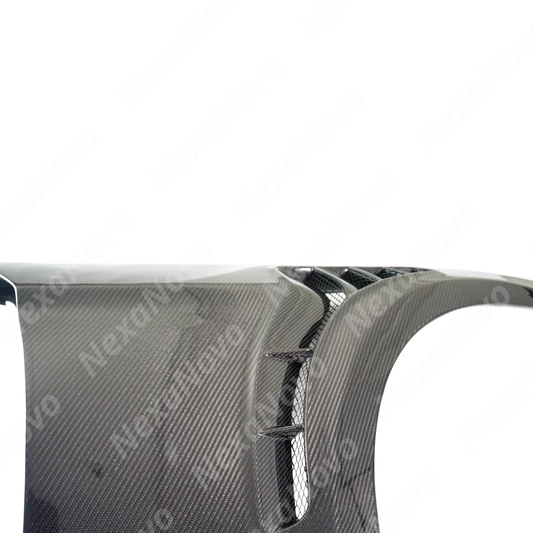 Detailed NexaNovo carbon fiber weave on the fender side vent garnish