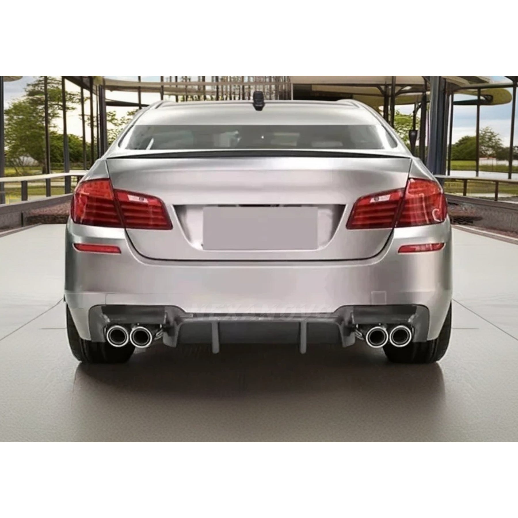 NexaNovo Gloss Black Rear Shark Fin Style Diffuser Body Kit for 2012 BMW M5 F10