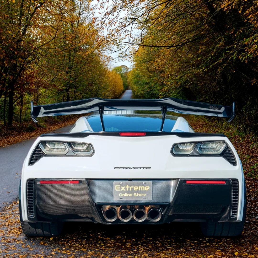 Durable carbon fiber construction of Corvette C7 bezels