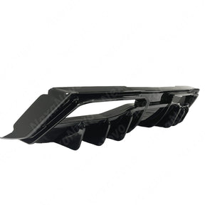 High-Quality Shark Fin Gloss Black Rear Bumper Diffuser for 2023 Chevrolet Corvette C8 NexaNovo
