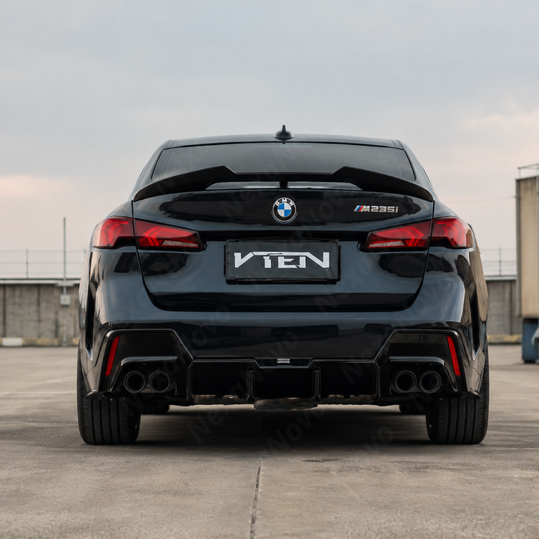 Close-up view showing the mirror-finish gloss black clear coat on the NexaNovo wing blade