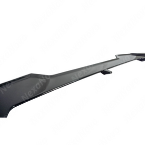 The VTEN rear spoiler extending the lines of a BMW G42