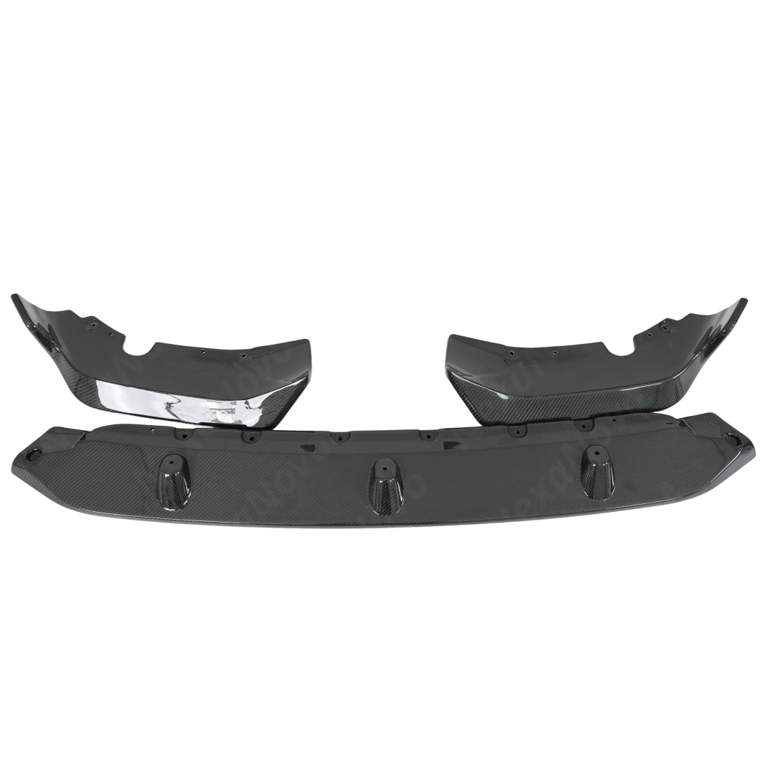 Detailed profile of the aerodynamic fins on the NexaNovo double-tier BMW X7 carbon front lip