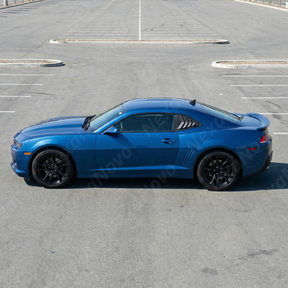 Durable high-impact ABS plastic construction with carbon fiber finish on NexaNovo Camaro side louvers