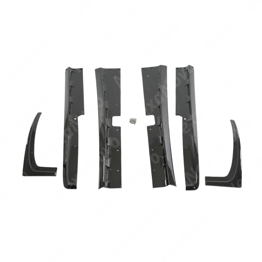 NexaNovo ZR1 style side skirt rocker panel integrated on a black Corvette C5