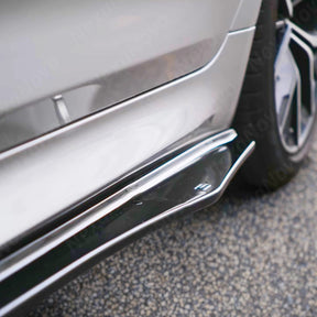 NexaNovo gloss black side body skirts with bottom extension lip for BMW 540i M Sport Sedan 2017-2023.
