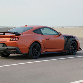 High-gloss NexaNovo carbon fiber print side skirts for Ford Mustang 2024-2026