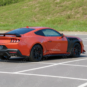 Full side view of a 2025 Ford Mustang with new NexaNovo 4-piece side skirts