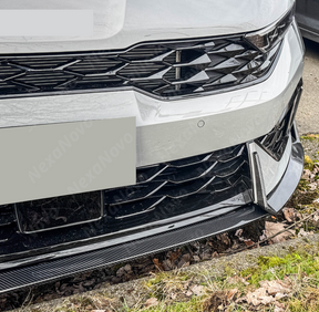 Real carbon fiber front splitter for 2025 Kia K5 by NexaNovo.
