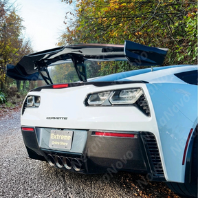 Close-up of the curvature of the carbon fiber tail light bezels