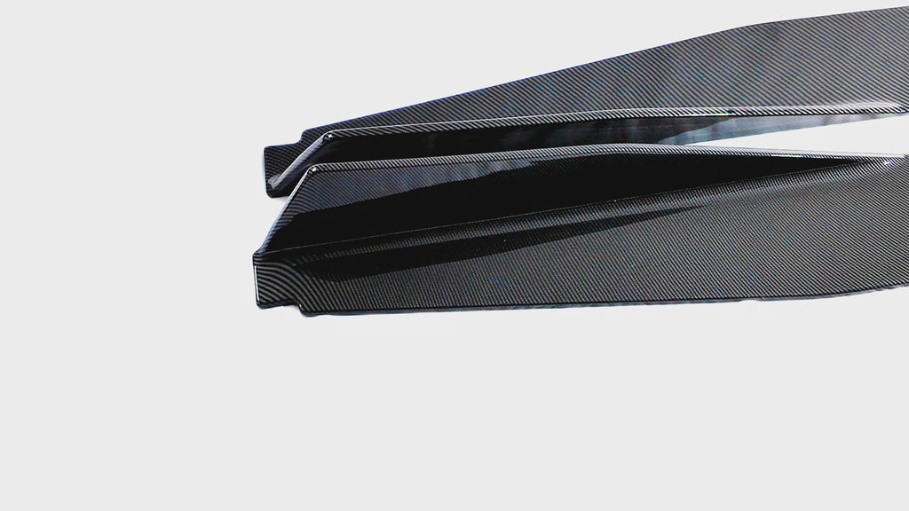 Corvette-C8-NexaNovo-5VM-SideSkirts-CloseUp-Winglet